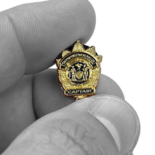 Load image into Gallery viewer, NYPD Captain New York City Police Department Lapel Pin PBX-004-B P-005A