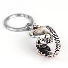 Load image into Gallery viewer, Large Alien Inspired Predator Head Mask Keychain Key Rings Metal AVP Halloween Gift - www.ChallengeCoinCreations.com