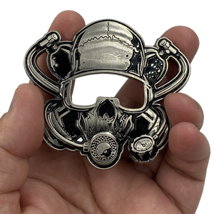 Scuba Flag Rescue Diver Skull Challenge Coin Military Police Coast Guard Navy US USA DL11-16 - www.ChallengeCoinCreations.com